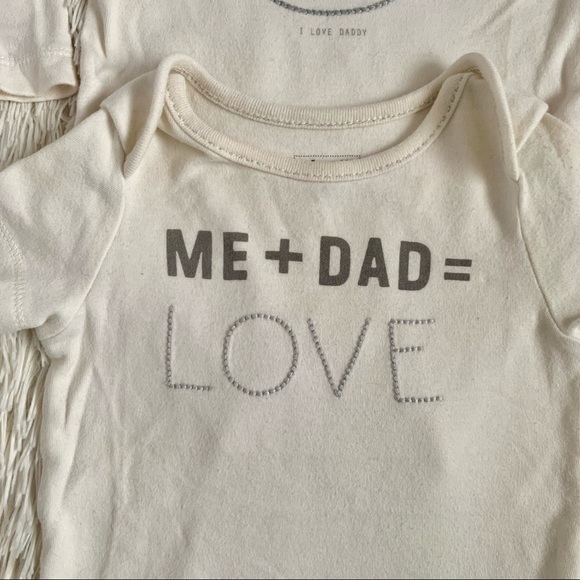 2 BabyGap Bodysuits• I Love Daddy • 3-6 months - Picture 3 of 6
